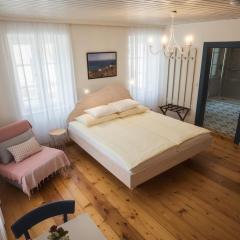 Wanderlust Boutique Rooms