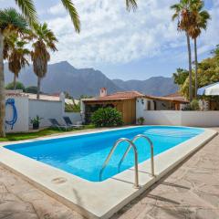 2 bedrooms appartement with shared pool terrace and wifi at Buenavista del Norte 1 km away from the beach