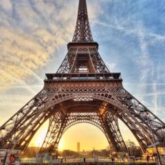 Eiffel Tower 5 bedrooms 10 guests with 2 Carpark