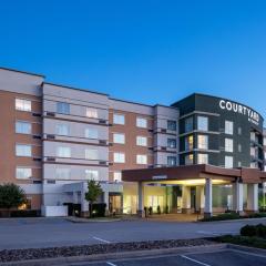 Courtyard by Marriott Charleston Downtown/Civic Center