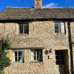 Cosy Cotswold Cottage