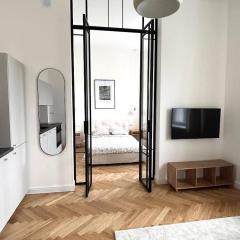 Old Town Residence , Wi-fi , 2-Beds , Aesthetics - by HIK Apartments