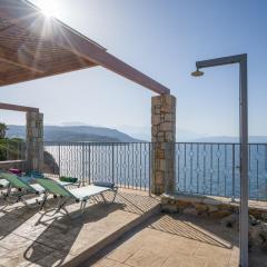 Family big apartment next to the Sea 2-5 people