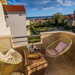 A3 - modern luxury apt with balcony and sea view