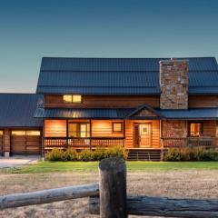 DreamCatcher Ranch with Private Hot Tub and Teton