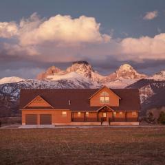 Rustic Retreat in the Heart of the Tetons