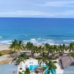 Beautiful Beachfront Penthouse 2 Bdrm 2 Bath Condo