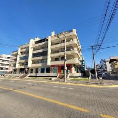 B479 - Apto 2 quartos c/vista mar na Av de Bombas