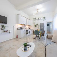MODERN APARTMENT 200M FROM ACROPOLIS 100Mbps NETFLIX