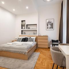 S6- Boutique Suites, Best Location by BQA