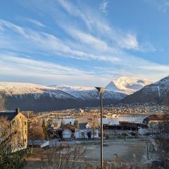 Mountain & Sea View Apartment Tromsø