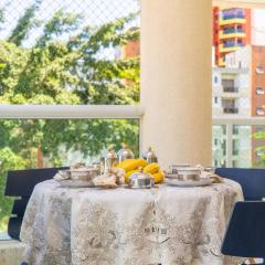 Apto com churrasqueira a 300m da Praia da Enseada