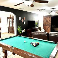 Large Tampa fun home. Pool, jacuzzi, Busch Garden