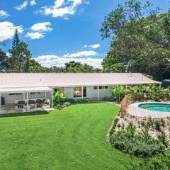 Hidden Byron - designer hinterland oasis with pool, fireplace and firepit