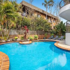 Pacific Blue - beachfront 2 BR apartment with pool