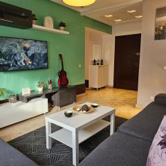 Lovely Modern Flat with Balcony, Casablanca