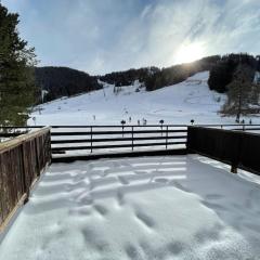 Appartement avec terrasse vue sur piste à Praloup