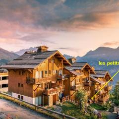 LES PETITS ETERLOUS Appartement T3 36m2 à Puy St Vincent 1800 Alpes du sud 6 personnes parking privé couvert