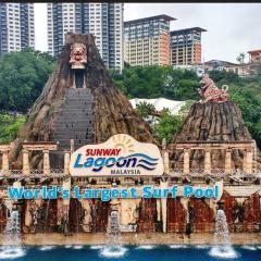 1 - 5pax Lagoon View@ Sunway Resort Suite Pyramid