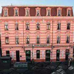 Hotel Reina Victoria