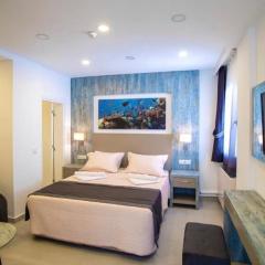 Queen Victoria Suit Apart OTEL