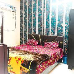 J.S APARTMENTS -- Hotel & Homestay -- Rooms for Students, Parents, Family & Couples