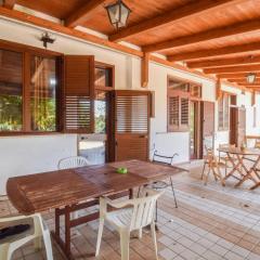 Pet Friendly Apartment In Praia A Mare With Wifi