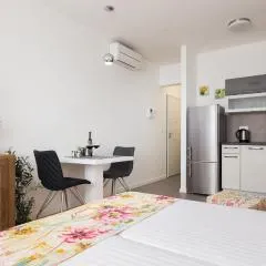 Bepo Studio Apartment - FREE PARKING