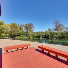 Riverfront Arkansas Abode - Furnished Deck and Grill