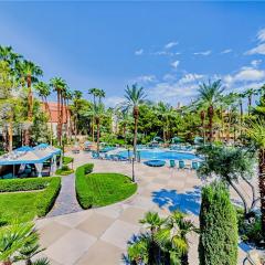 Fabulous Penthouse Apartment LAS VEGAS Strip view with resort amenities! 5 min walk to main attractions! ONLY LONG TERM RENTALS min 31 days!