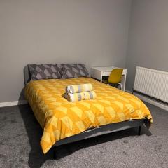 Modern Double Room With Free Parking & Fast WiFi 5 Mins To Warwick Uni