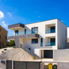 Villa Delfin with Pool