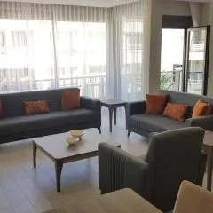 10 Central Location, Close To Beaches And Anywhere
