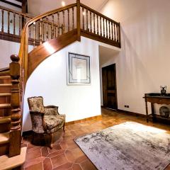 Eden-Private House! Spacious 130m2, Balcony with Garden View, Parking, Wifi