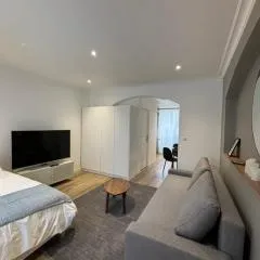 Le Joli Appartement - Parking Gratuit, Wifi, RER C Choisy-le-Roi