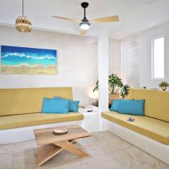 2BdR -Rocks at Mikasa- Near Beach, Pool, King Beds, AC, Fast Wifi