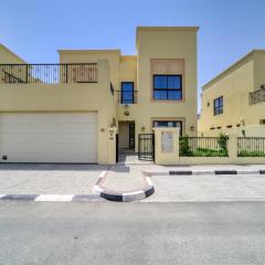 Majestic 4BR Villa with Assistant Room at Nadd Al Shiba Third Nad Al Sheba by Deluxe Holiday Homes