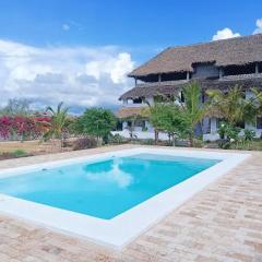 765 Breezebay suites