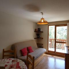 Appartement centre village, 4 personnes, 1 chambre, 1 coin montagne - VLI24