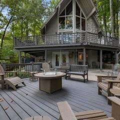 Water's Edge-Lakefront Cabin W/Dock, Views, Etc.