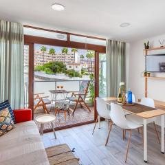 Modern Apt with Pool - Yumbo & Beach