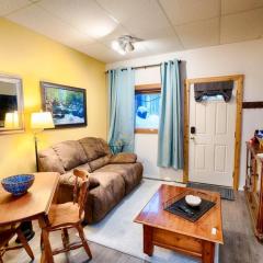 Cozy Basement Apartment Executive Retreat