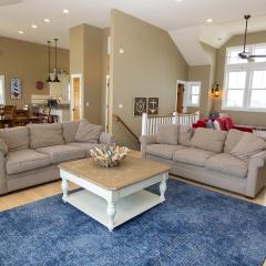 OCEANFRONT, 10 BRS, ELEV, Pool, Rec Rm, Theater Rm, OH1251, Beach Plaza