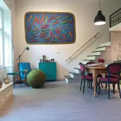 Art & Craft Apartment