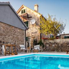 Escape from busy life with heated pool and jacuzzi - Villa Tijara