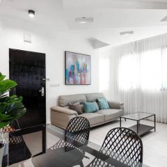 3Bedroom Suite with Balcony and shelter 12