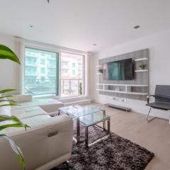 Central 2BD Flat w River View Balcony - Vauxhall!