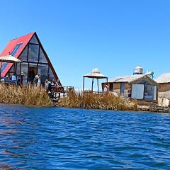 Uros Waliski Lodge