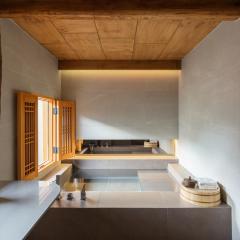 Luxury hanok with private bathtub - SN07