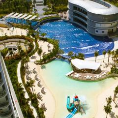Azure Urban Resort and Residences Bahamas Tower